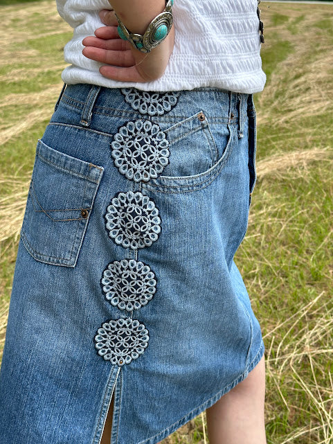 'Laura Embroidered Circle Skirt'